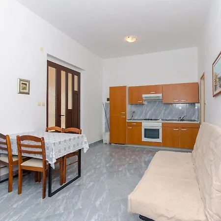 Ivanka Apartmán Vis